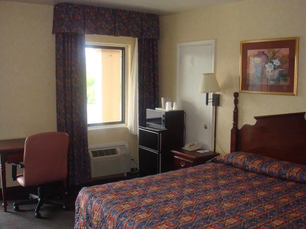 Budget Inn フォールズ・チャーチ エクステリア 写真