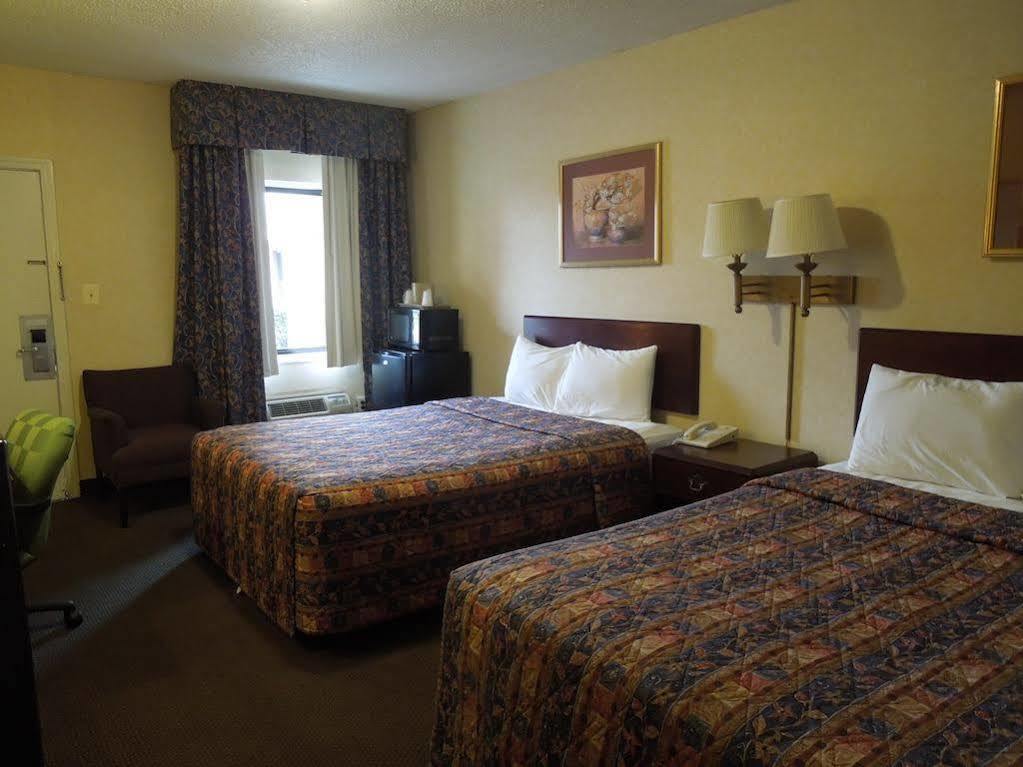 Budget Inn フォールズ・チャーチ エクステリア 写真