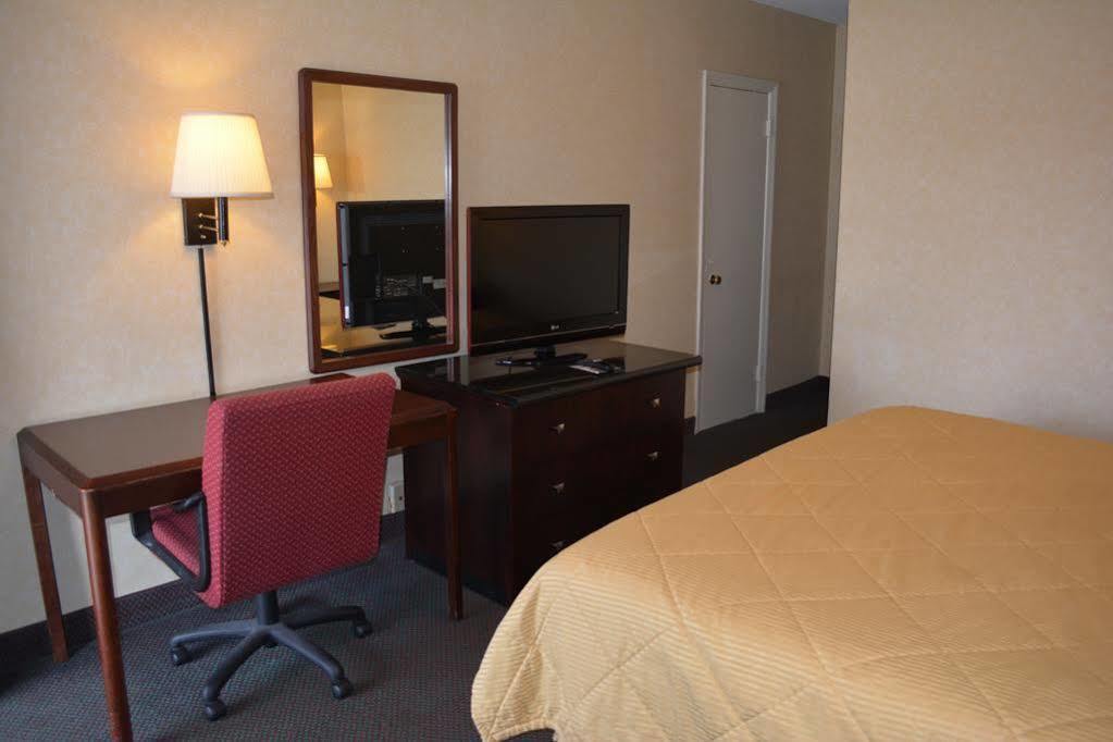 Budget Inn フォールズ・チャーチ エクステリア 写真
